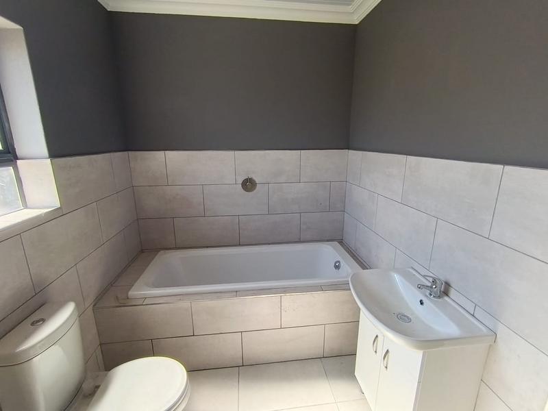 3 Bedroom Property for Sale in Albertinia Western Cape